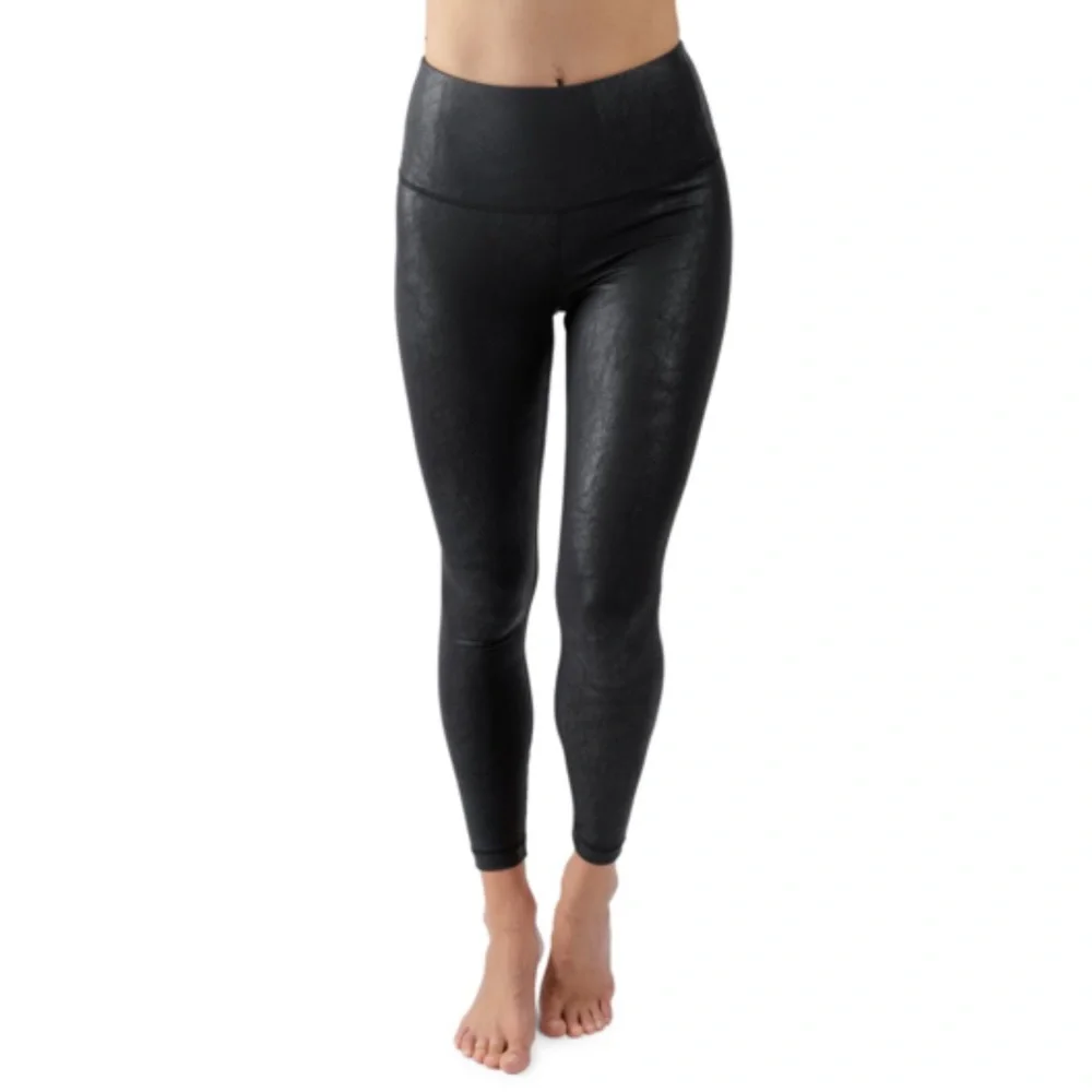 90 Degree By Reflex sleek shiny
